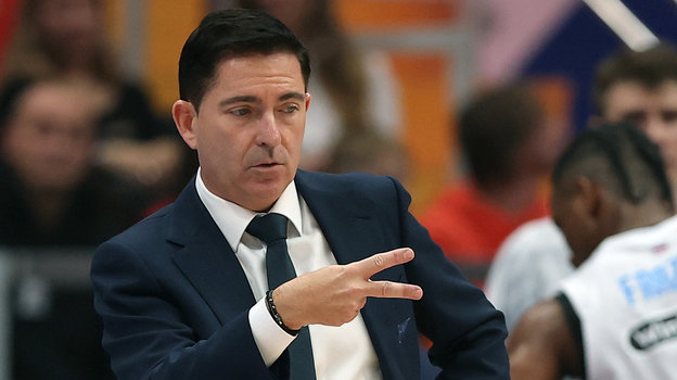 Главный тренер «Зенита» Хавьер Паскуаль.