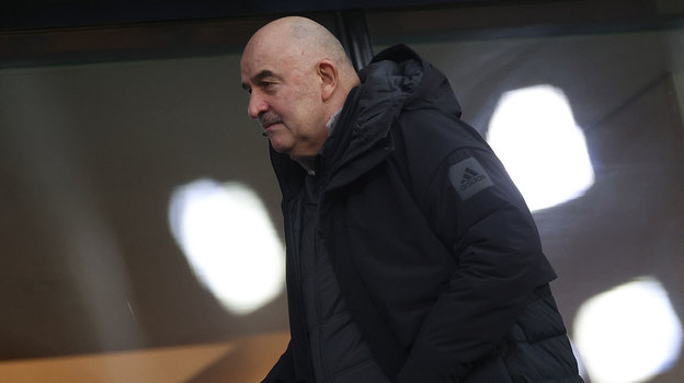 Главный тренер сборной Казахстана Станислав Черчесов. Главный тренер сборной Казахстана Станислав Черчесов.