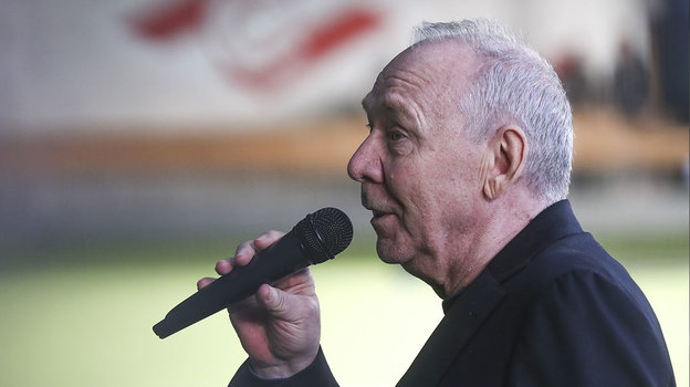 Олег Романцев. Олег Романцев.