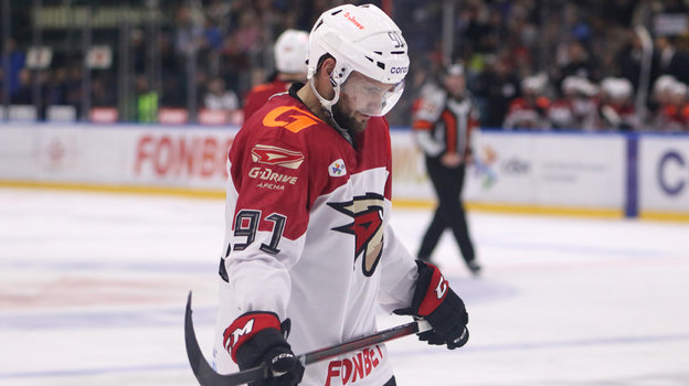 Нападающий «Авангарда» Линден Вей. Нападающий «Авангарда» Линден Вей