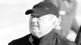 Чемпион СССР по хоккею с мячом Виктор Ломанов