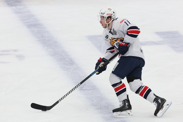 Нападающий «Металлурга» Никита Михайлис. Нападающий «Металлурга» Никита Михайлис