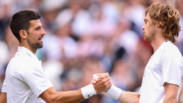 Джокович из-за травмы снялся с Итогового турнира. Его заменит Рублев