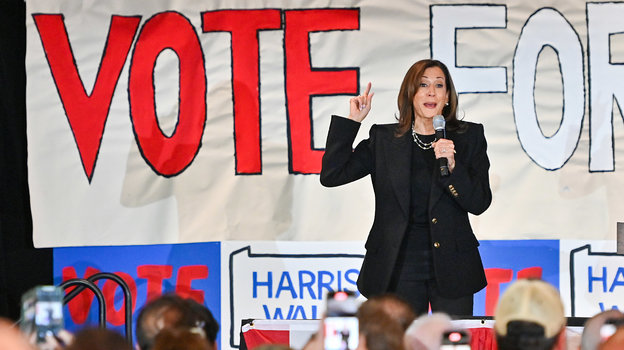 Камала Харрис.