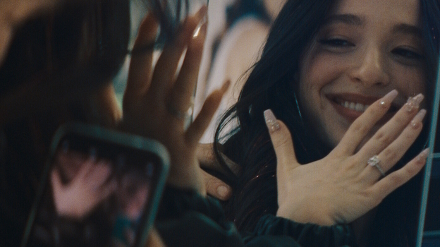 Кадр из фильма «Анора», реж. Шон Бейкер/ Neon