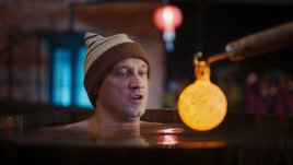 Кадр из сериала «В баню!», реж. Данил Иванов/ «Про:взгляд» / «Искусство для людей»