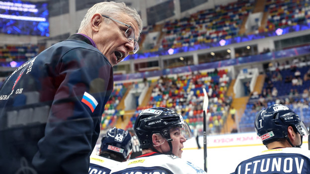 Главный тренер «Торпедо» Игорь Ларионов. Главный тренер «Торпедо» Игорь Ларионов