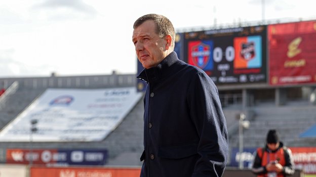 Евгений Аверьянов покинул пост главного тренера «Урала».