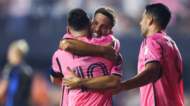 Месси, Альба и Суарес.