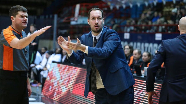 Ассистент главного тренера «Автодора» Эдуард Рауд. Ассистент главного тренера «Автодора» Эдуард Рауд.