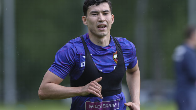 Бактиер Зайнутдинов.