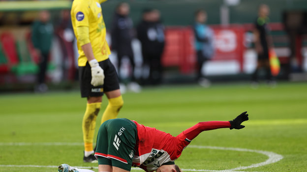 Полузащитник «Локомотива» Алексей Батраков.