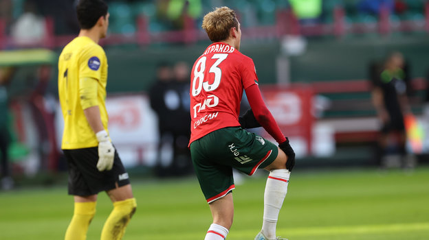 Полузащитник «Локомотива» Алексей Батраков