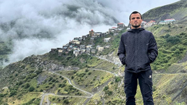 «Хочу в Йемен, там красивая архитектура». Умар Нурмагомедов: слова Двалишвили, Петр Ян vs Фигейредо, дерзость Топурии