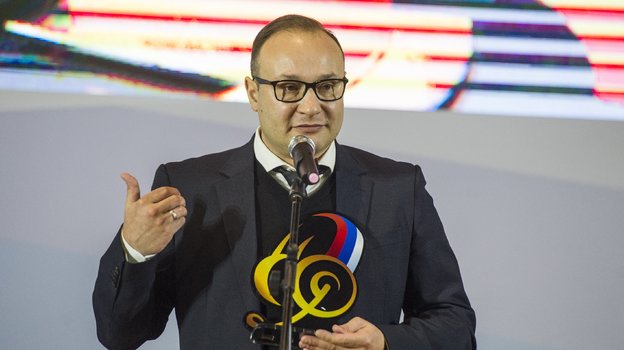 Константин Генич.