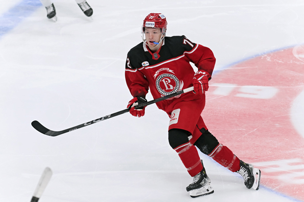 Дмитрий Бучельников. Хоккеист «Витязя» Дмитрий Бучельников