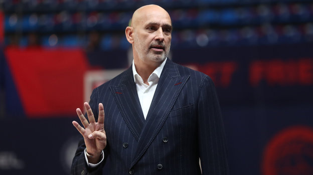 Главный тренер сборной России Зоран Лукич.