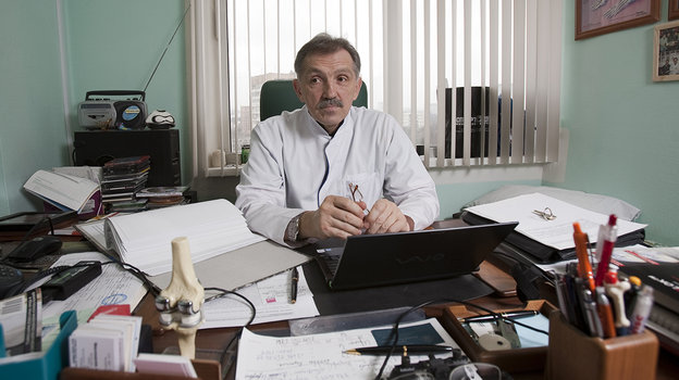 Хирург Сергей Архипов. Хирург Сергей Архипов