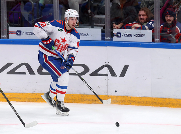 Форвард СКА Михаил Воробьев. Форвард СКА Михаил Воробьев.