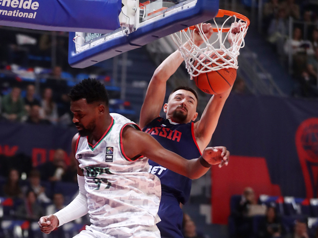 Александр Петенев в матче Россия — Ливия (108:60).