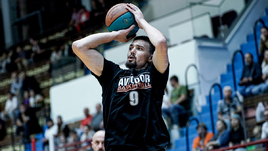 «Постарел для конкурса данков, уже седые волосы появляются». Капитан «Автодора» — о Кубке дружбы и успехах саратовцев