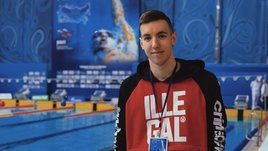 «Когда я родился, маме сказали — вам жить две недели». Пловец-чемпион Кожакин: протестант из Магадана, получивший нейтральный статус