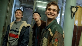 Кадр из сериала «Слово пацана. Кровь на асфальте», реж. Жора Крыжовников / Wink, START