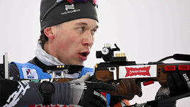 Биатлонист Даниил Серохвостов.