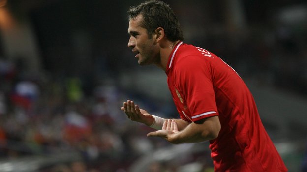 Александр Кержаков празднует гол в матче отбора Евро-2008 Россия — Македония (3:0). Футболист Александр Кержаков празднует гол в матче отборочного турнира Евро-2008 Россия — Македония (3:0) 8 сентября 2007 года в Москве.