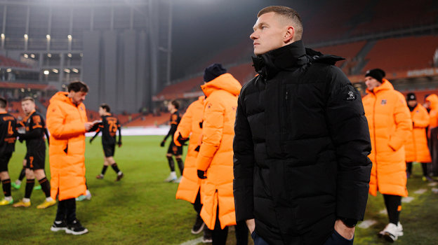 Олег Шатов. Исполняющий обязанности главного тренера «Урала» Олег Шатов