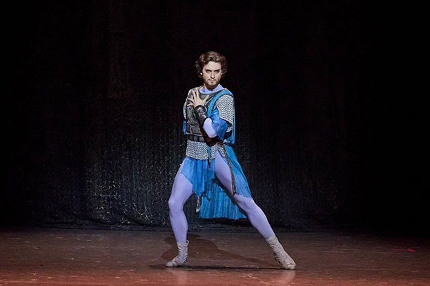 Премьер Большого театра Денис Родькин в балете «Спартак». Премьер Большого театра Денис Родькин в балете «Спартак».