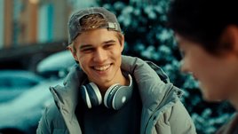 Кадр из фильма «Елки 11», реж. Александр Карпиловский, Александр Котт, Сергей Трофимов, Егор Чичканов / НМГ Кинопрокат