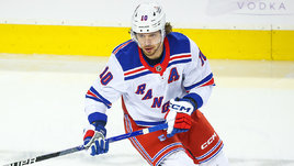 Нападающий «Рейнджерс» Артемий Панарин.