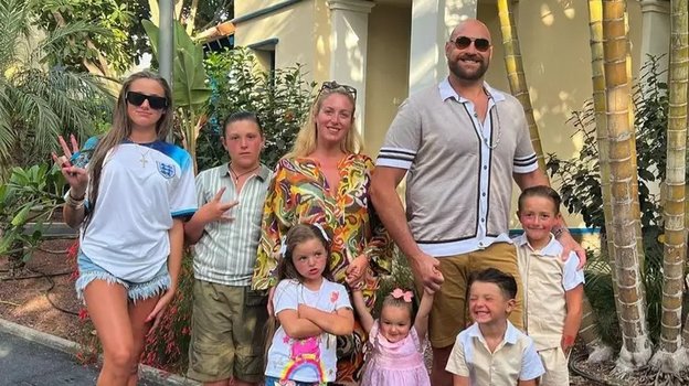 Семья Тайсона Фьюри.