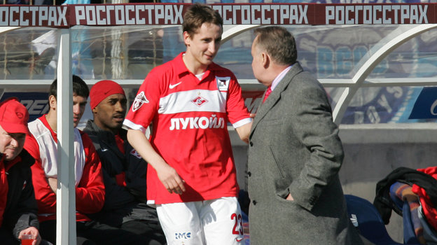 Владимир Быстров и Владимир Федотов в матче «Зенит» — «Спартак». 31 марта 2007 года. Владимир Быстров и Владимир Федотов в матче «Зенит» — «Спартак» (1:3). 31 марта 2007 года. Санкт-Петербург