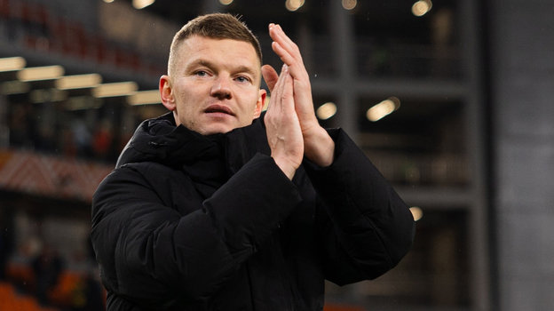 Олег Шатов. Исполняющий обязанности главного тренера «Урала» Олег Шатов