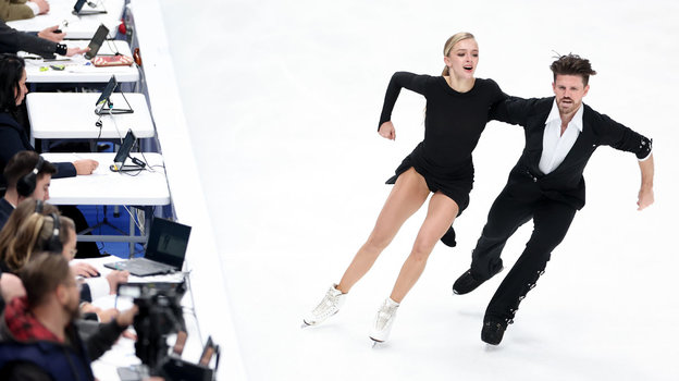 Александра Степанова и Иван Букин. Фигуристы Александра Степанова и Иван Букин