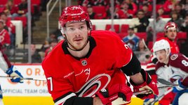 Новый рекорд российского нападающего: Свечников переиграл Ничушкина и набрал четыре очка за матч