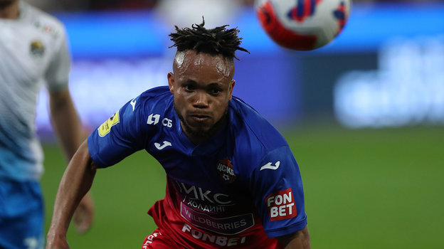 Нападающий ЦСКА Чидера Эджуке.