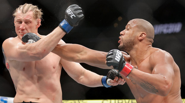 Александр Волков и Сирил Ган. Бойцы ММА Александр Волков и Сирил Ган