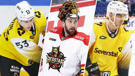 Хоккеисты Данил Аймурзин, Джереми Смит и Кирилл Пилипенко