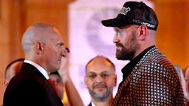 Боксеры Александр Усик и Тайсон Фьюри.