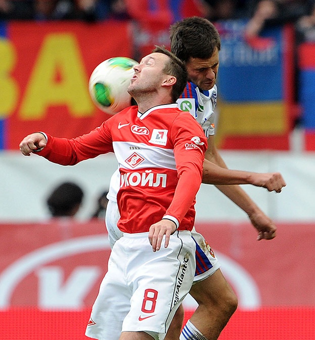 Эйден Макгиди против Георгия Щенникова в матче «Спартак» — ЦСКА (3:0) 22 сентября 2013 года. Эйден Макгиди против Георгия Щенникова в матче «Спартак» — ЦСКА (3:0) 22 сентября 2013 года.