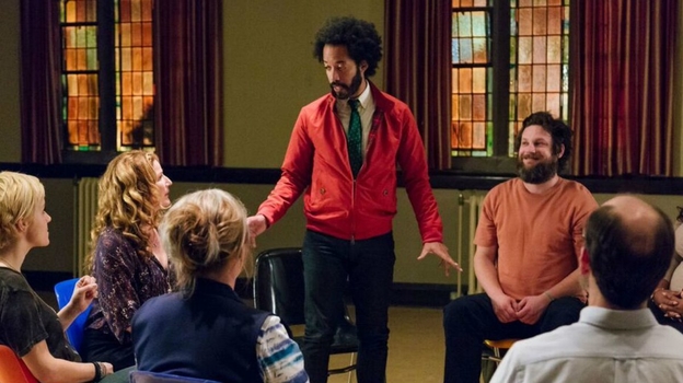 Кадр из сериала «Земляне», реж. Грег Дениелс, TBS