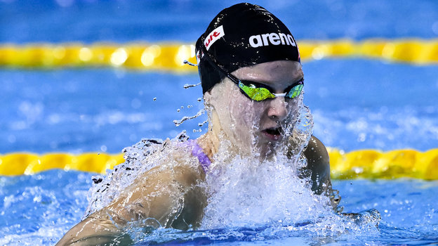 Евгения Чикунова на дистанции 100 м брассом на ЧМ-2024.