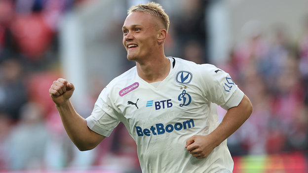 Константин Тюкавин. Футболист «Динамо» Константин Тюкавин