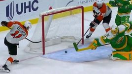 Что натворил Мичков! Матвей лишил гола партнера по «Филадельфии» —  эту ошибку ему могут запомнить надолго