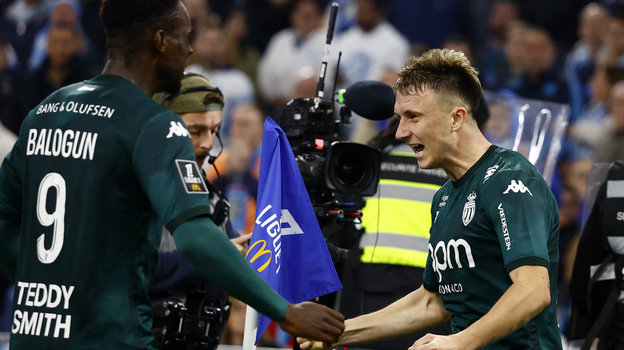 Фоларин Балогун и Александр Головин.