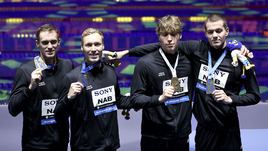 Красивое возвращение российских пловцов. Супергерой Лифинцев и мировой рекорд в эстафете