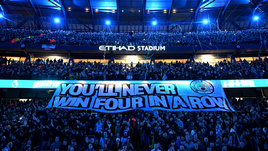 Болельщики «Манчестер Сити» перед матчем против «Манчестер Юнайтед»